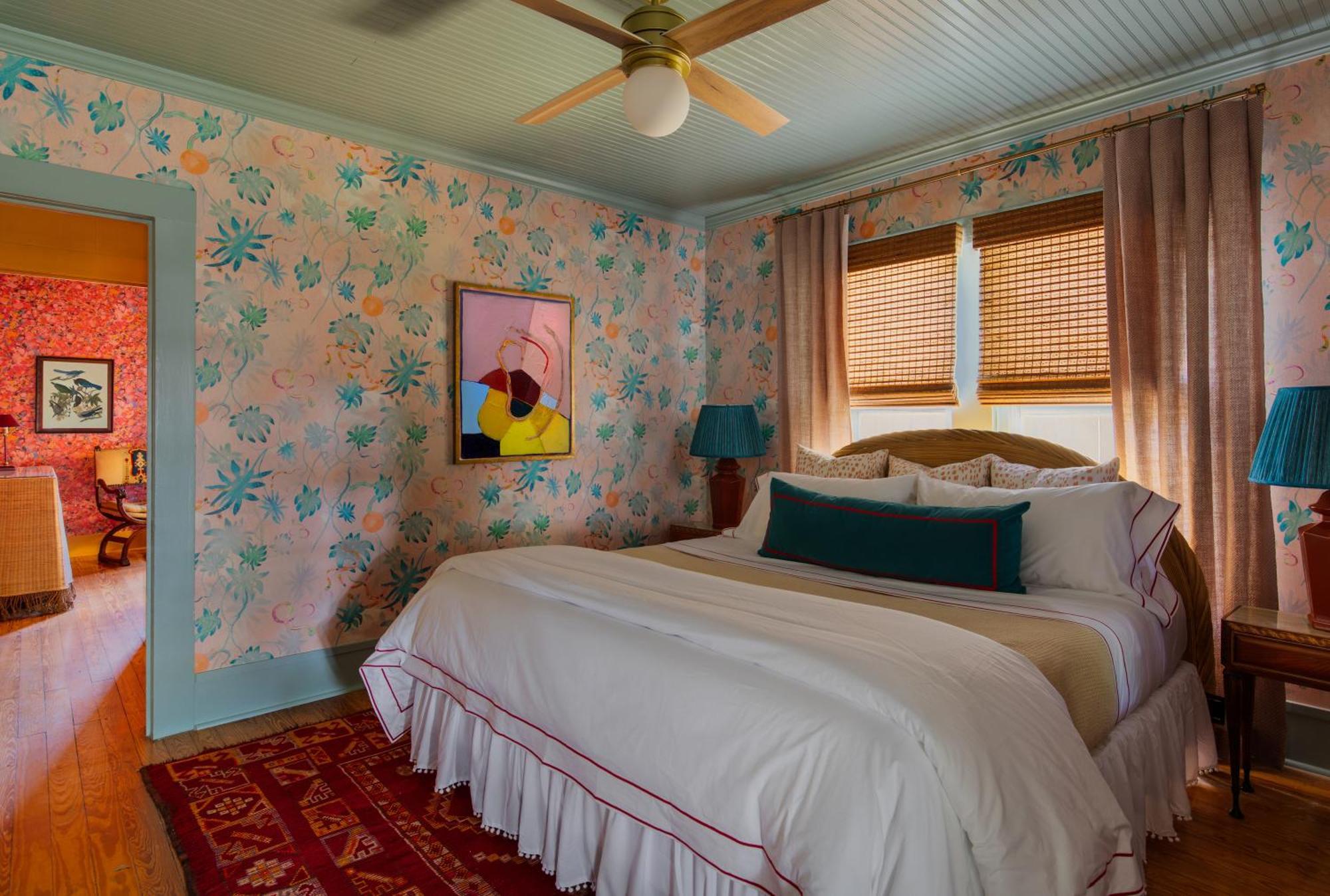 The Menagerie Bed & Breakfast Fredericksburg Bagian luar foto