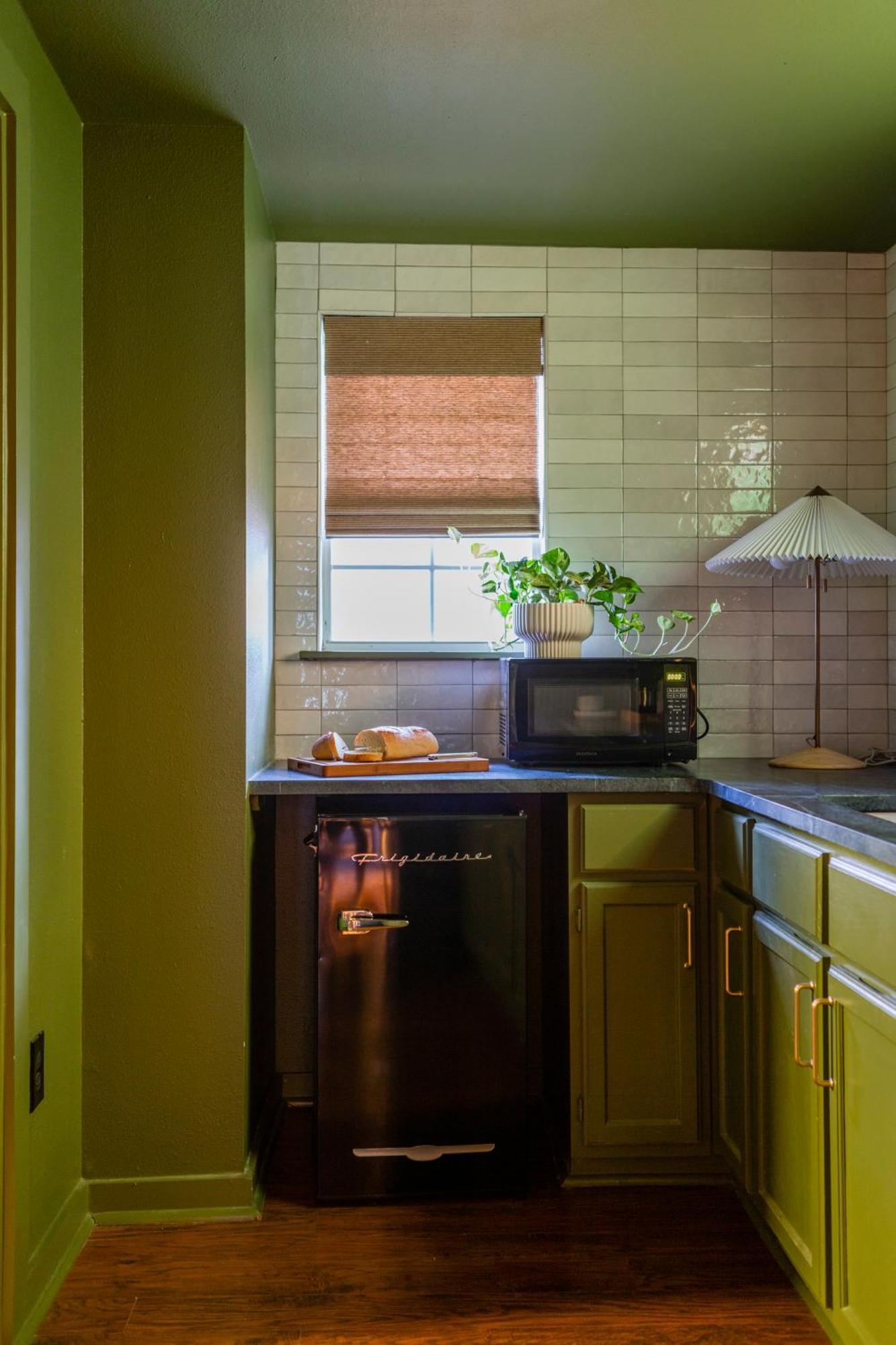 The Menagerie Bed & Breakfast Fredericksburg Bagian luar foto