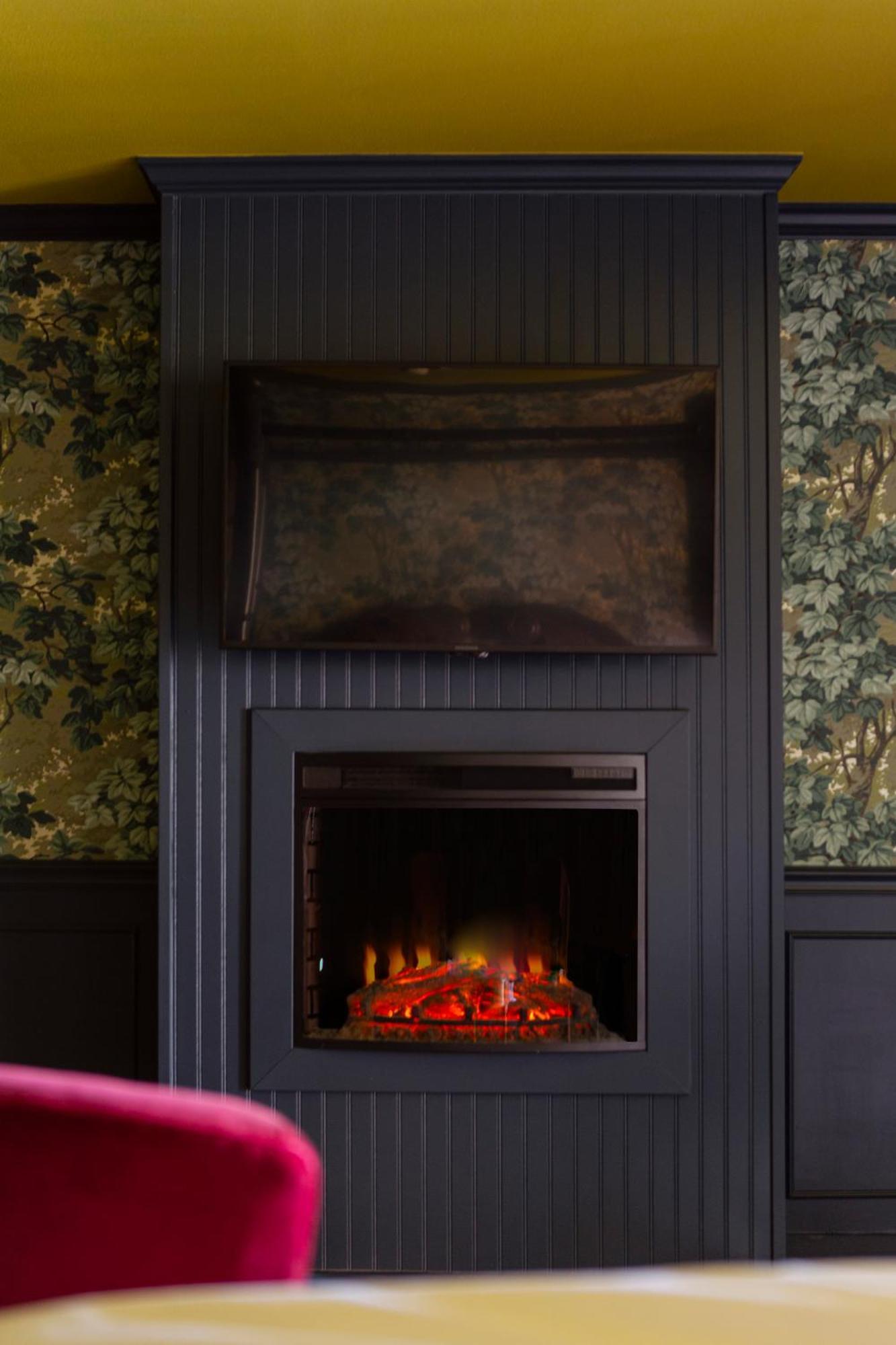 The Menagerie Bed & Breakfast Fredericksburg Bagian luar foto