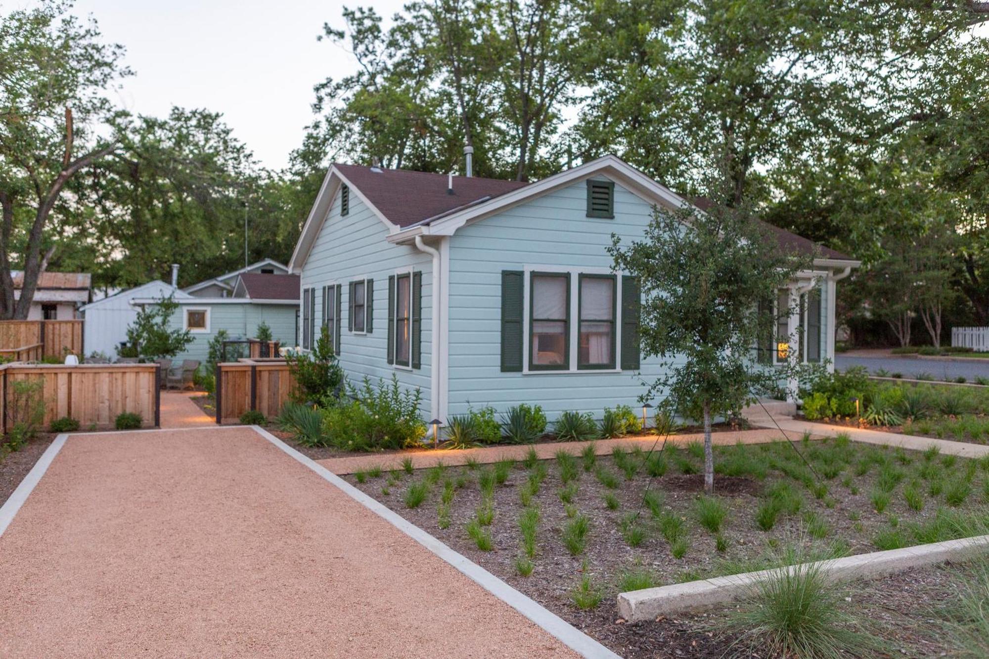 The Menagerie Bed & Breakfast Fredericksburg Bagian luar foto